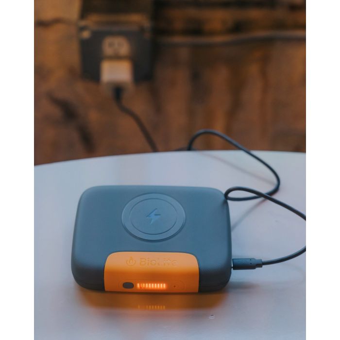 Akumulator BIOLITE POWER BANK INDUKCYJNY CHARGE 100 MAX