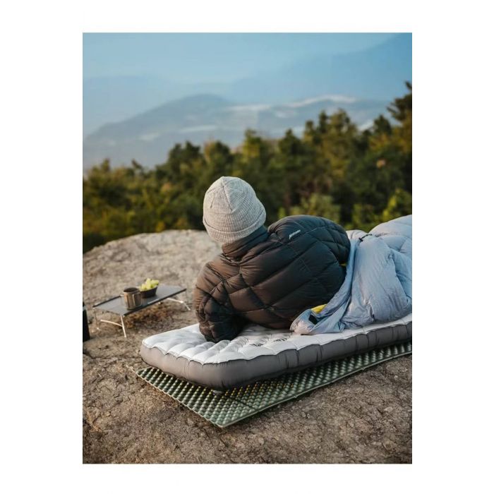 Materac NATUREHIKE TUYE R 6.5 SQUARE (CNK2450WS038) / CARBON SILVER Materac NATUREHIKE TUYE R 6.5 SQUARE (CNK2450WS038) / CARBON SILVER